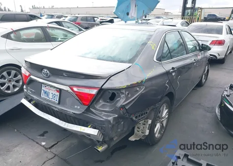 2015 Toyota Camry Se z USA, uszkodzony, nr VIN 4T1BF1FK2FU986702